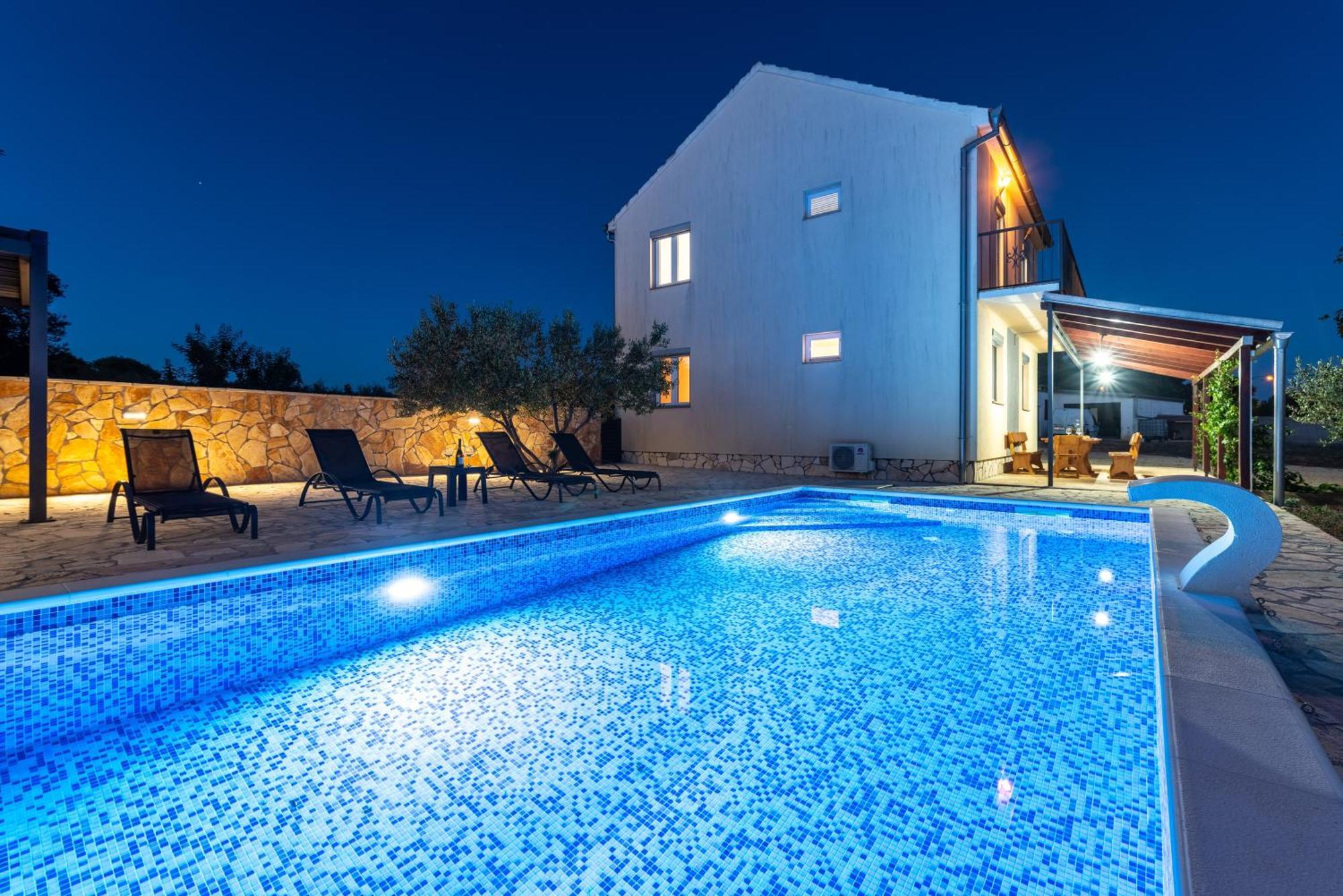 My Dalmatia - Holiday Home Maria With Private Swimming Pool Kakma Exterior photo